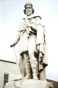 Alfred the Great statue in Wantage