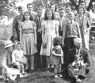 Lee Family 1943